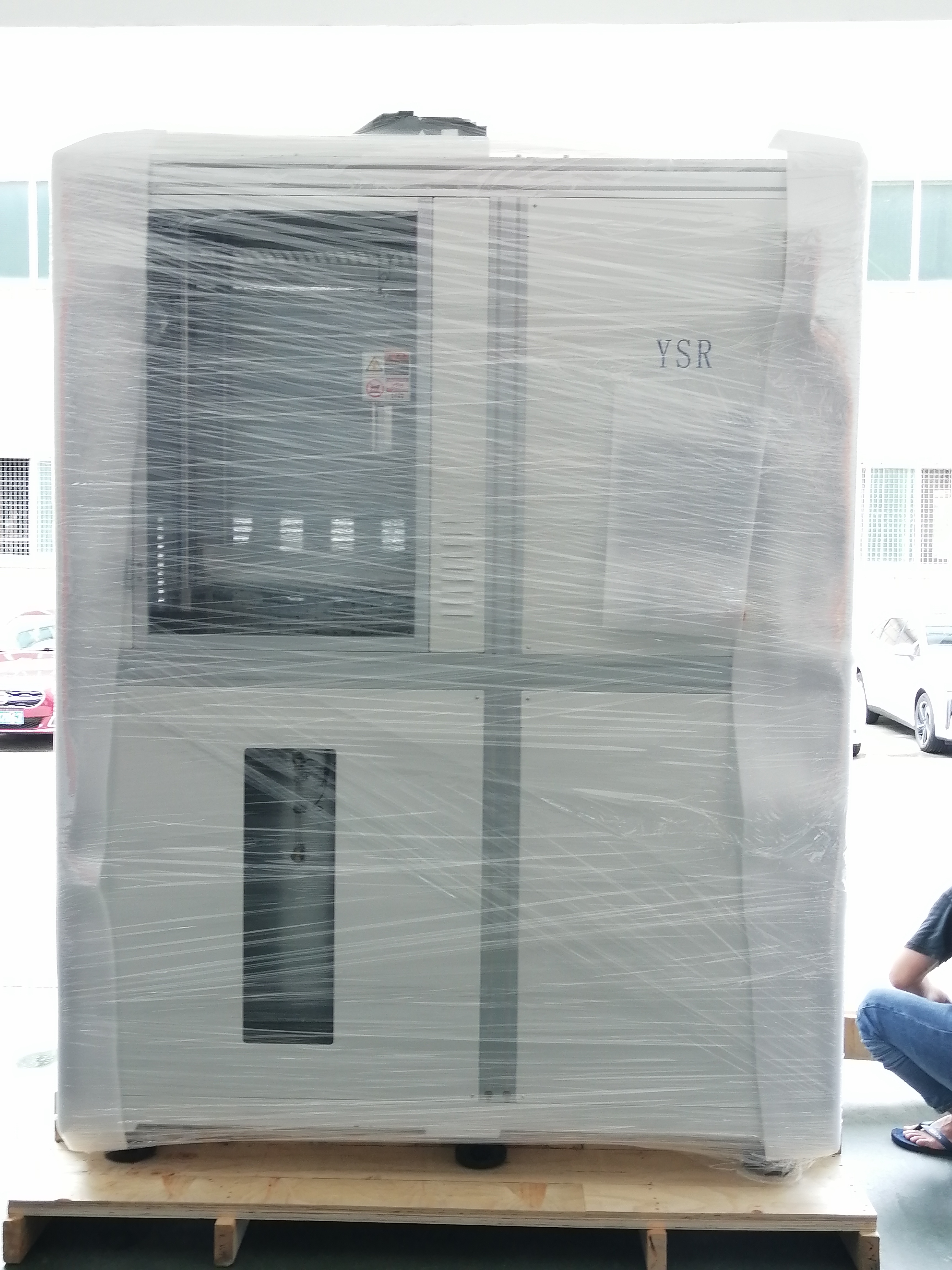 The shipment of the automatic warm isostatic press machine has been completed.